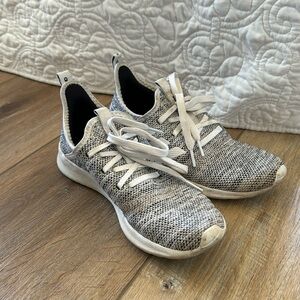 Adidas shoes size 6